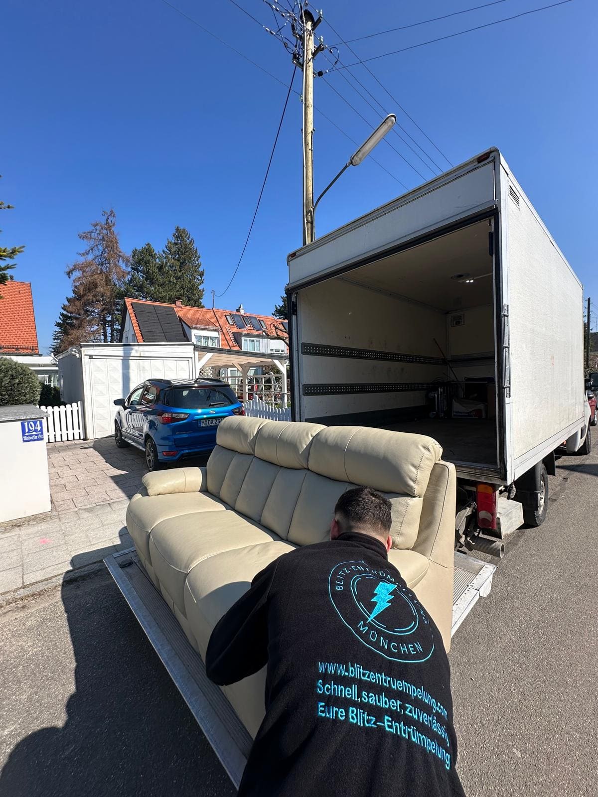 Teamarbeit bei Blitz Entrümpelung